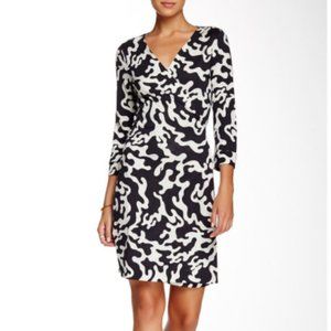 Diane Von Furstenberg Julian 100% Silk Jersey Wrap Dress Black and White